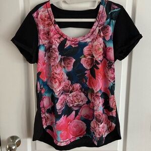 Lululemon lightened up short sleeve in secret garden size 8